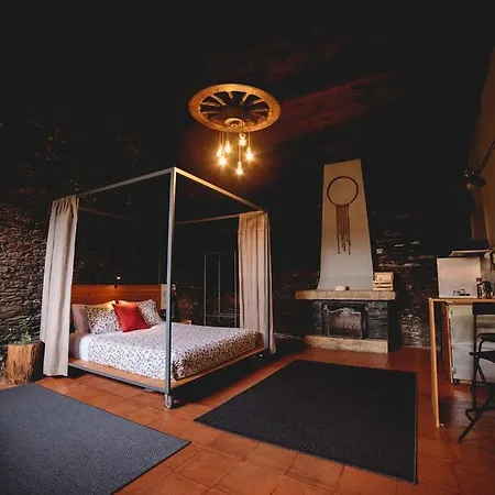 Porto Natura Loft فالونغو